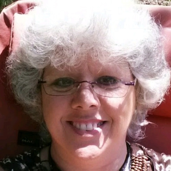 Meet your Posher, Dawn - Picture 1 of 1